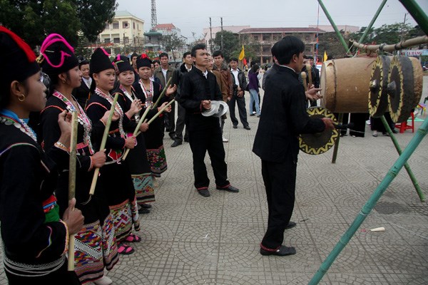 Giao lưu văn hóa vùng biên giới. (14/5/2016) 